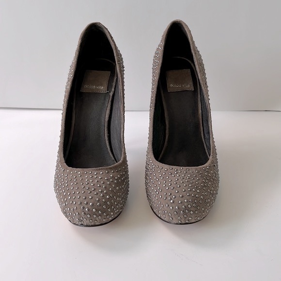 Dolce Vita Suede Studded Stiletto Platform Pumps, Gray, size 6 - Picture 2 of 13